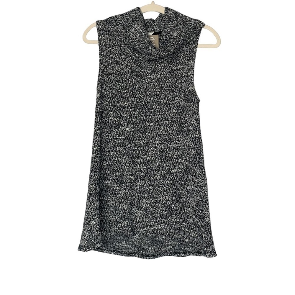 Dolan Left Coast Collection black/white sleeveless cowl‎ neck sweater. Size M